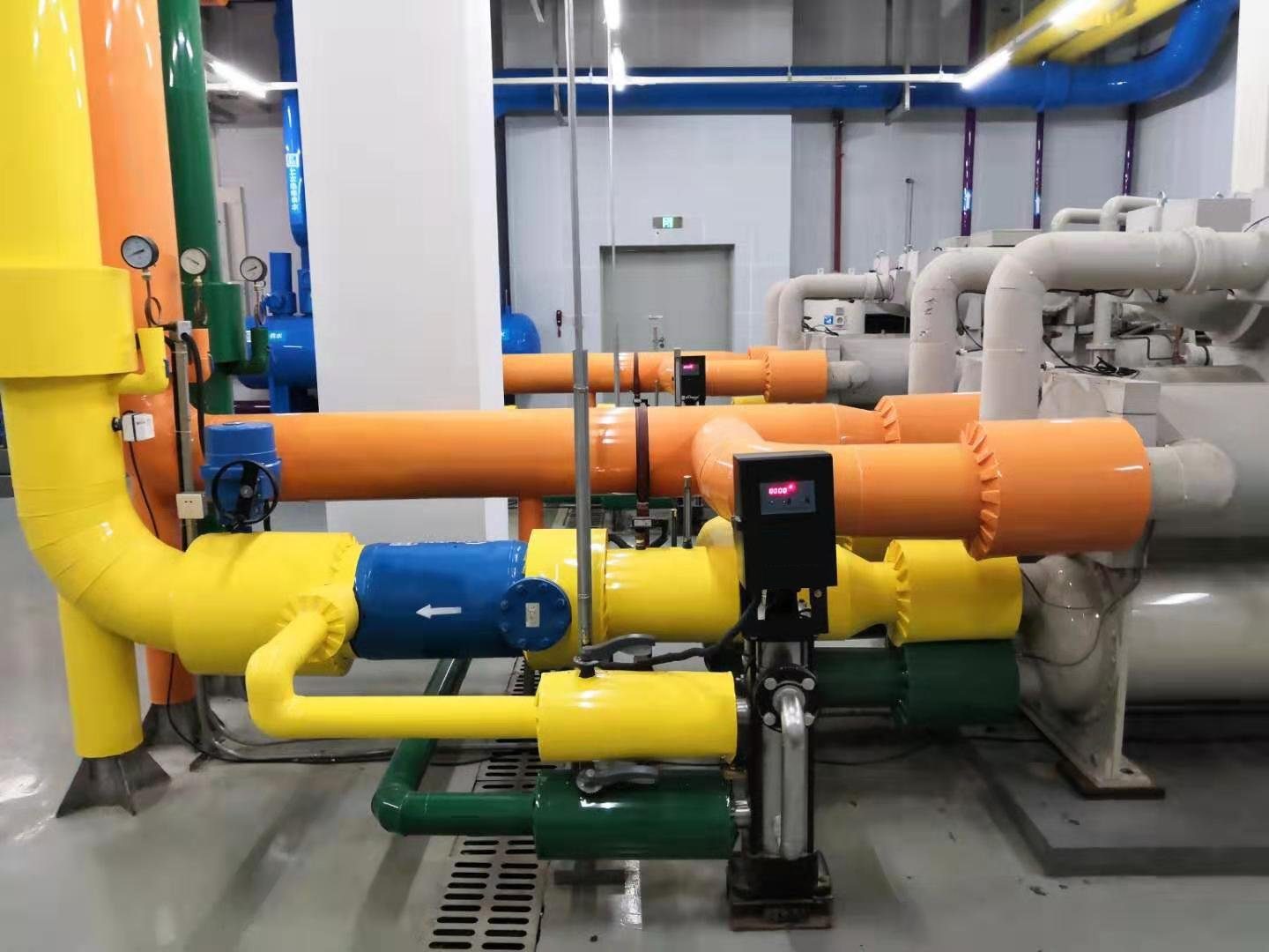 Hilton Xinglong — 3-Chiller Install